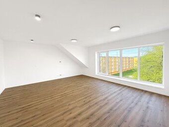 Moderní byt 3+kk s balkonem, parkovacím stáním a zahradou, l