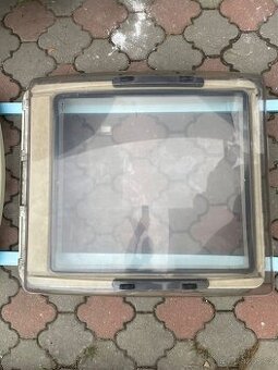 Střešní elektrické okno