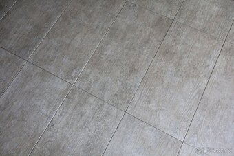 Dlažba - německá kvalita - 5 m2 - velmi praktická
