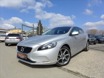 Volvo V40 2,0 D2 OCEAN RACE NAVI