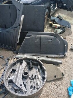 Komplet dvojité dno kufr Audi A4 B6 avant