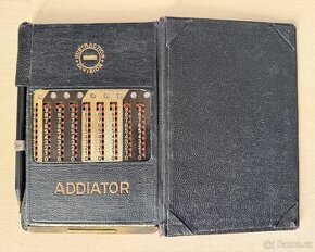 Addiator - mechanický kalkulátor, r.v. 1925