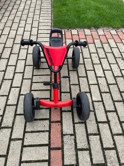 Dětská šlapací motokára Berg