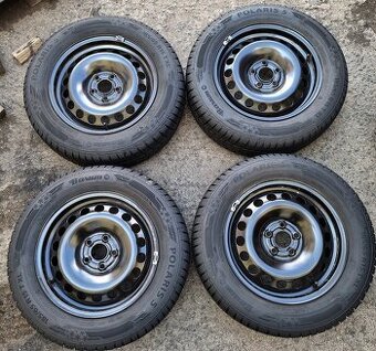 Zimní kola Fabia 4 VW polo 15" 5X100 ET40 185/65 R15