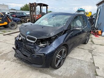 Bmw i3 125kw najeto:51315km rv:2022/7 havarované
