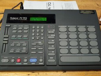 Automatický bubeník Roland R-70 Top stav