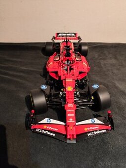 LEGO® Technic 42207 Auto Ferrari SF-24 F1