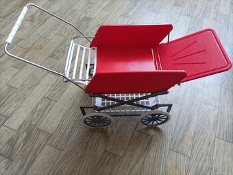 Retro kočárek dubena