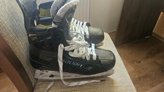 Brusle Bauer Supreme 3S PRO Senior 9,5 fit 2