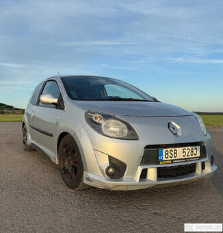 Renault Twingo II 1.5 dCi 64PS