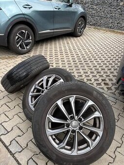 Dezent KS 7x17 5x114,3ET43,5 Pneu Michelin Primacy 215/65/17