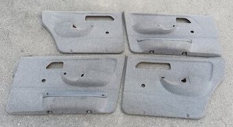 Čalounění dveří Ford Sierra zachovalé