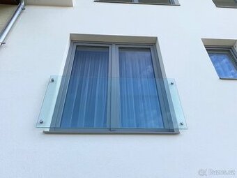 Skleněné zábradlí, francouzské okno - ČIRÉ sklo - 1