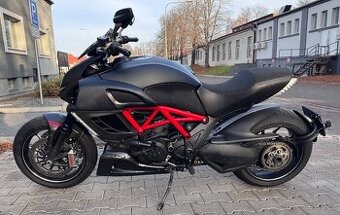 Ducati Diavel Carbon