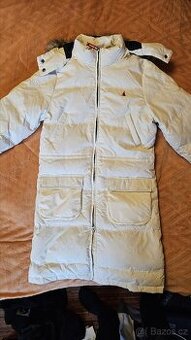 Luxusní péřový kabát zn. MUSTO vel. XS