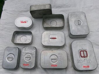 prodám příslušenství k vojenské kuchyni - velké modře smalto