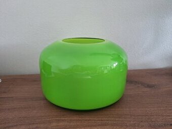 Skleněná váza ze ŠKRDLOVICKÉ sklárny z 80let min.století