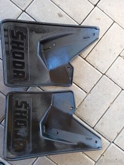 Zadní zástěrky Škoda forman