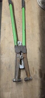 Trapézové plechy děrovačka