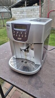 Kávovar DeLonghi Magnifica