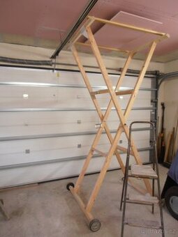 zvedák na sádrokarton