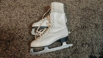 Prodám dívčí krasobrusle zn. Botas