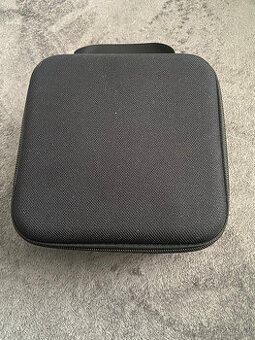 Mini masážní pistole - nová. Cestovní pouzdro.