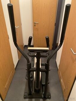 Eliptický trenažér