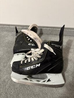 Dětské hokejové brusle CCM 9350