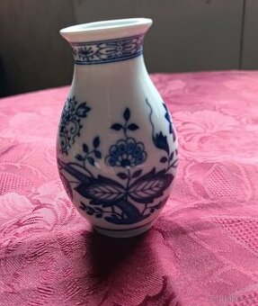 Vázička vzor cibulák