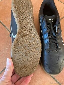 Puma, 39,boty na fotbal,  hala