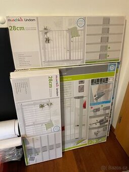 Dětská zábrana Safety_zabraňuje dětem lézt na schody