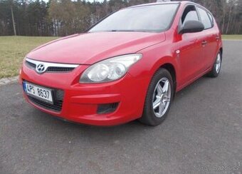 Hyundai i30 1,4 80KW koup v ČR -2 majitel benzín manuál