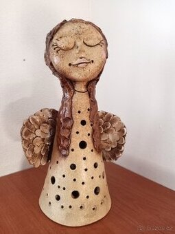 Nová keramika andělka na ochranu