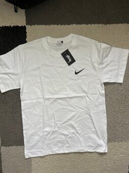 Stussy bílé tričko