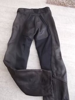 LUXUSNÍ MOTORKAŘSKÉ DAMSKÉ KOŽENÉ KALHOTY100%stav