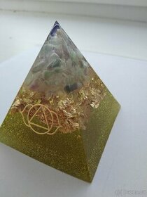 Orgonitová pyramida - Fluorit
