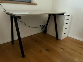 Pracovní stůl IKEA 120x70cm