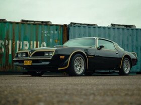 Pontiac Trans Am 6,6 V8 Smokey And The Bandit - 1