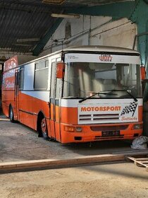 Obytný autobus s garáží - 1
