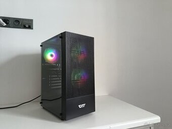 PC / herní počítač / i5 / RX 570 / RGB / top stav
