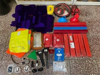 Výbava do auta vše za 400,-