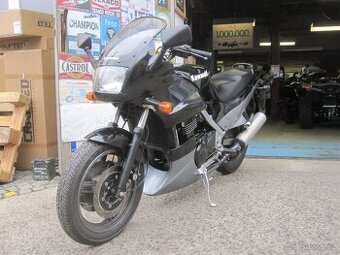 Kawasaki GPZ 500S - 1