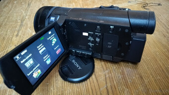 4K videokamera Sony FDR AX100
