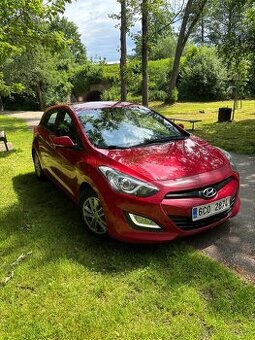 Hyundai i30 1.6 GDi 99kw