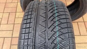 NOVÉ zimní pneumatiky MICHELIN 225/50 R18 99V XL 2KS