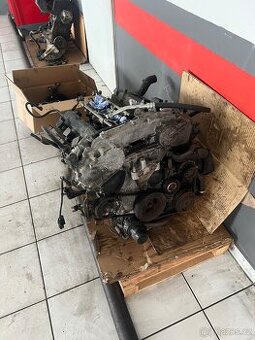 VQ35DE MOTOR - 1