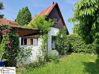 Zděná chata s obytným podkrovím a zahradou, 3km od K.Hory