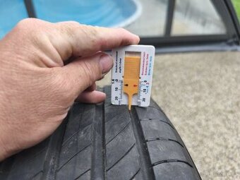Pneu Michelin 205/60R16