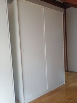 Prodám šatní skříň IKEA